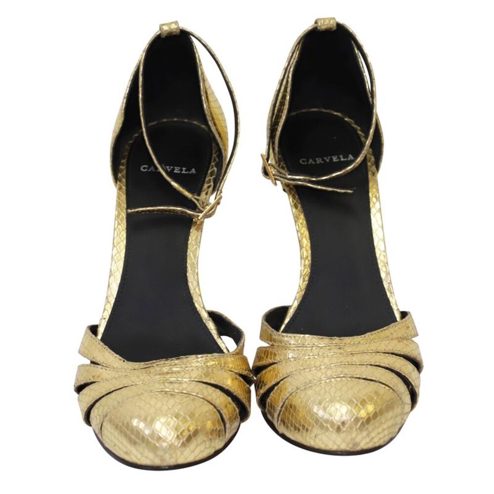Carvela by Kurt Geiger Gold Python Pumps in Gold Leather